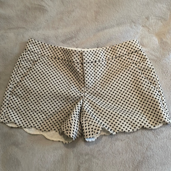 Club Monaco Amber Shorts - Picture 1 of 5